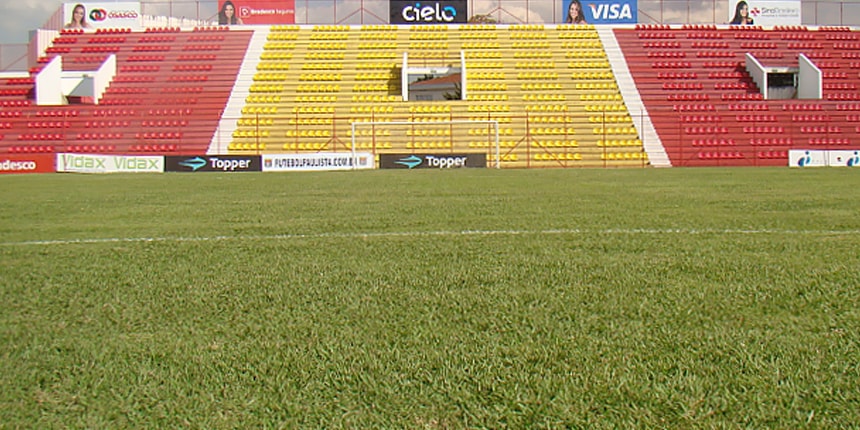 Vistoria no Estádio Municipal José Liberatti, em Osasco