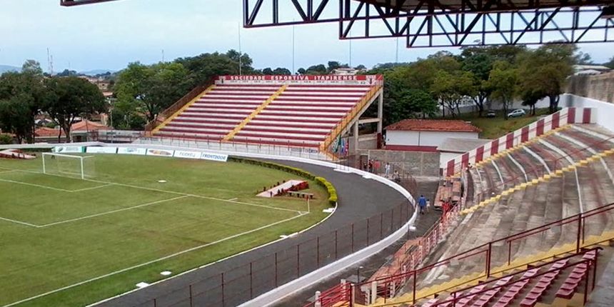 Vistoria no Estádio Municipal Coronel Francisco Vieira, em Itapira